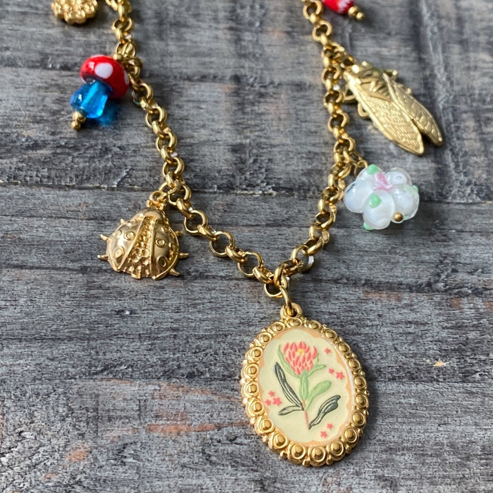 NEW Gold Insect Charm Necklace With Floral Pendant